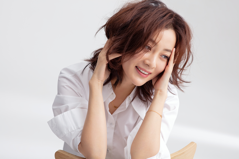  p data-id="go074dh04a">徐梵溪 i>(原名徐翠翠) /i>,1984年10月16日