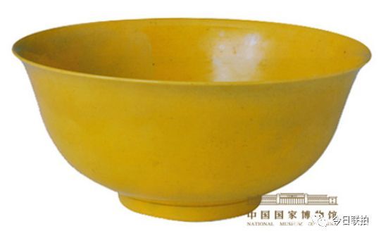 娇黄欲滴，历朝最盛：细品故宫里的弘治黄釉瓷_百科TA说