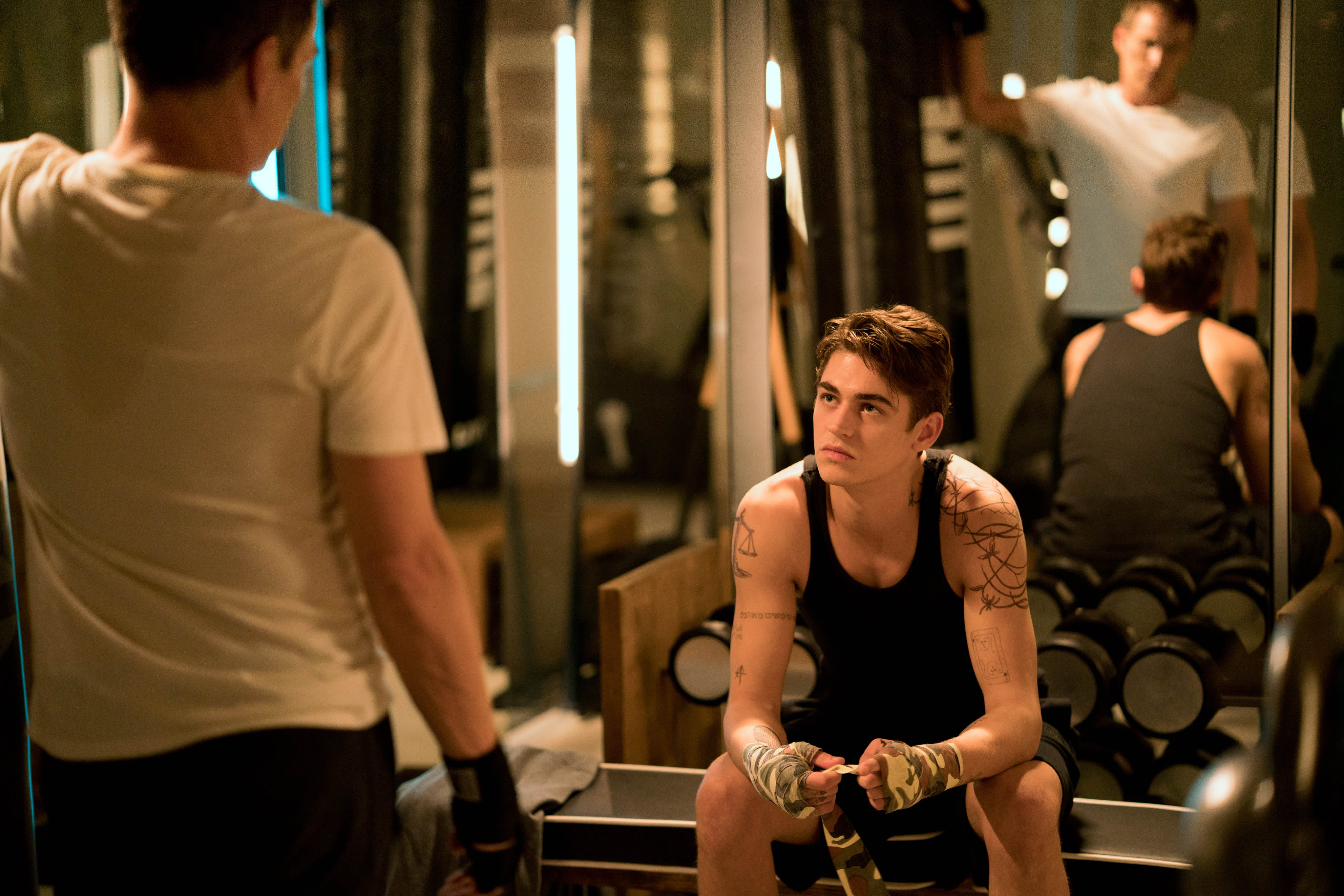 fiennes-tiffin),1997年11月6日出生于英国伦敦,英国男演员,模特