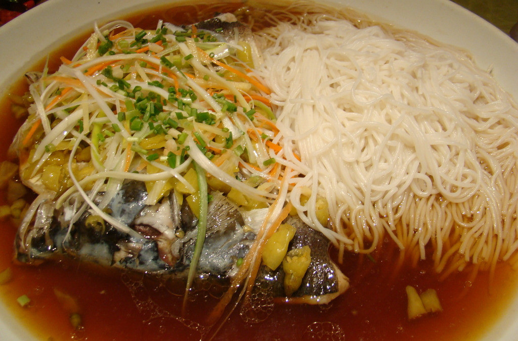粉丝蒸鱼