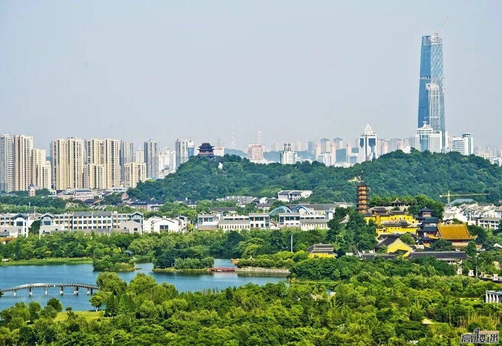  p data-id="gn4ubbujfa">《美丽镇江》是由刘德才填词,张志辉谱曲