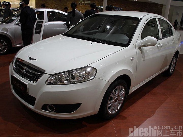 >基于奇瑞a5平台打造的一款中级家用轿车,瑞麒g3的产品定位低于瑞麒g5