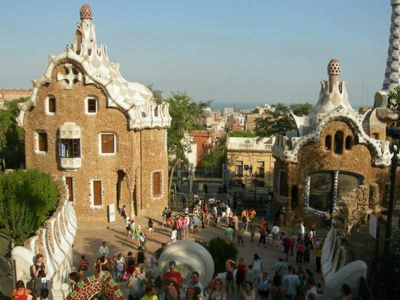 antonio gaudi i cornet