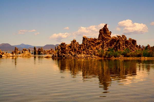  p data-id="gnyxa40ktb">玛瑙湖位于内蒙古巴彦淖尔市乌拉特后旗巴音