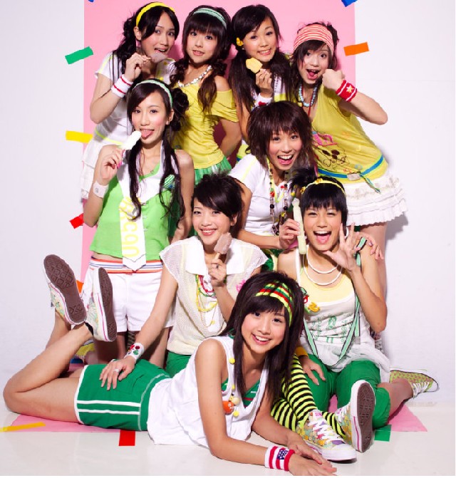  p>黑涩会美眉,台湾九人女子组合,成员有 a target="_blank" href="