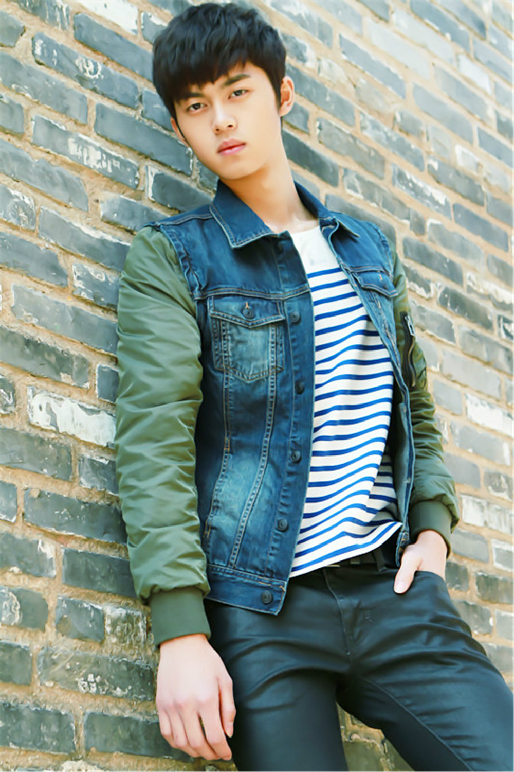  p>谢彬彬,1995年12月20日出生于浙江省温州市,中国内地男演员,歌手