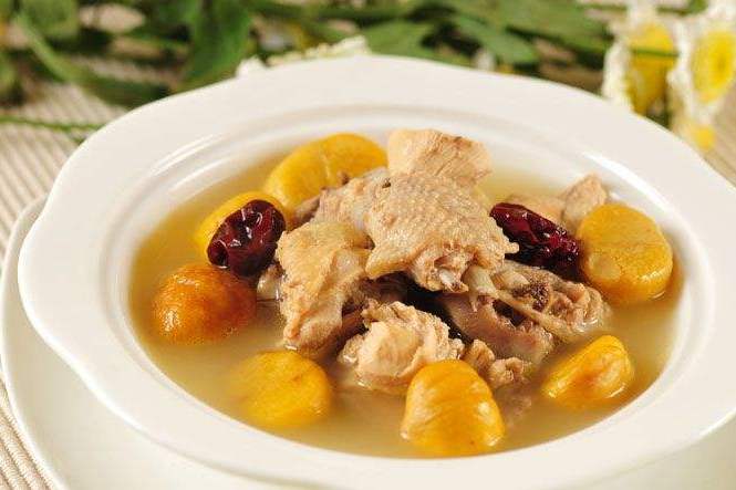 鸡肉栗子汤