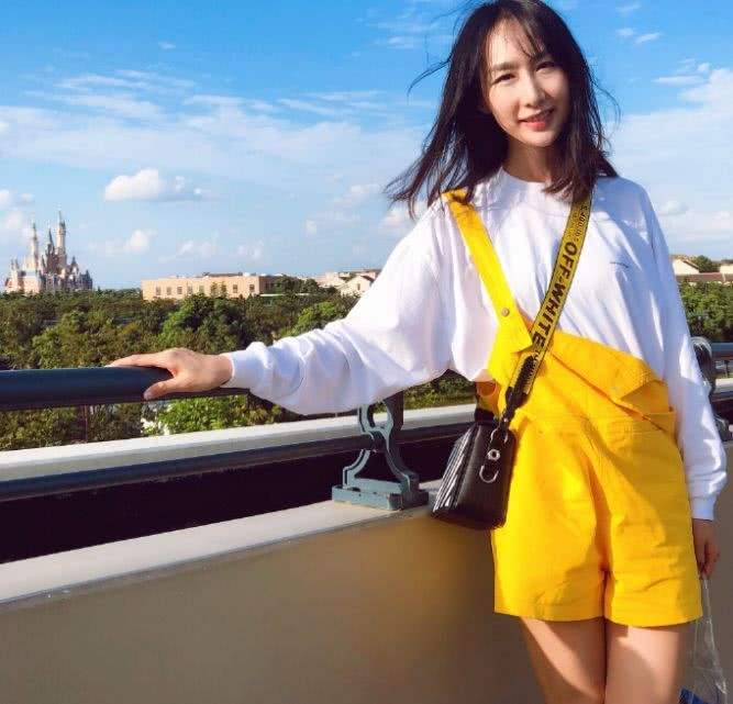  p>翟煦飞,1985年1月5日出生于安徽省.