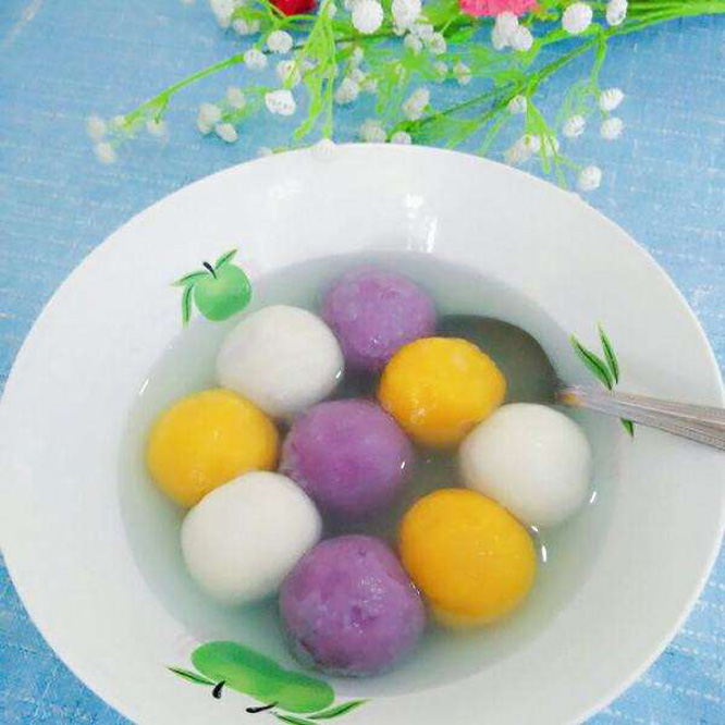 诱人三色汤圆