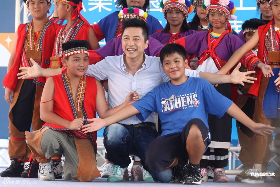 墨江哈尼族自治县,中国台湾流行乐男歌手,音乐人,主持人,影视演员