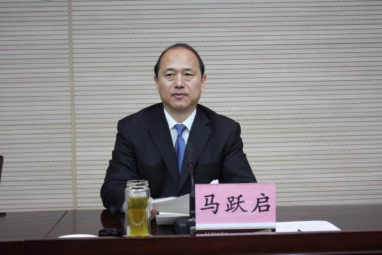 曾任昌邑市委书记,市人大常委会主任.