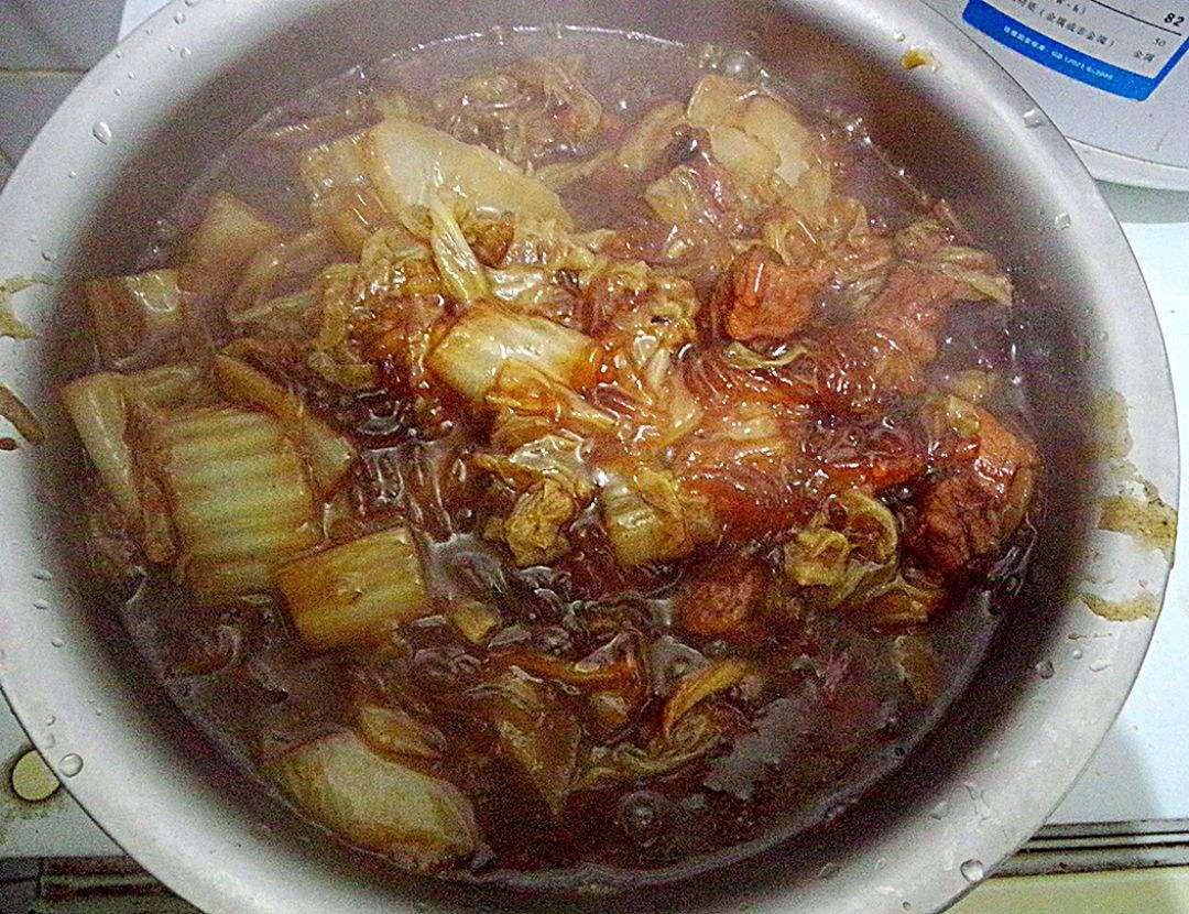  p>猪肉炖白菜是一道由 a href="#" data-lemmaid="4342">五花肉 /a>