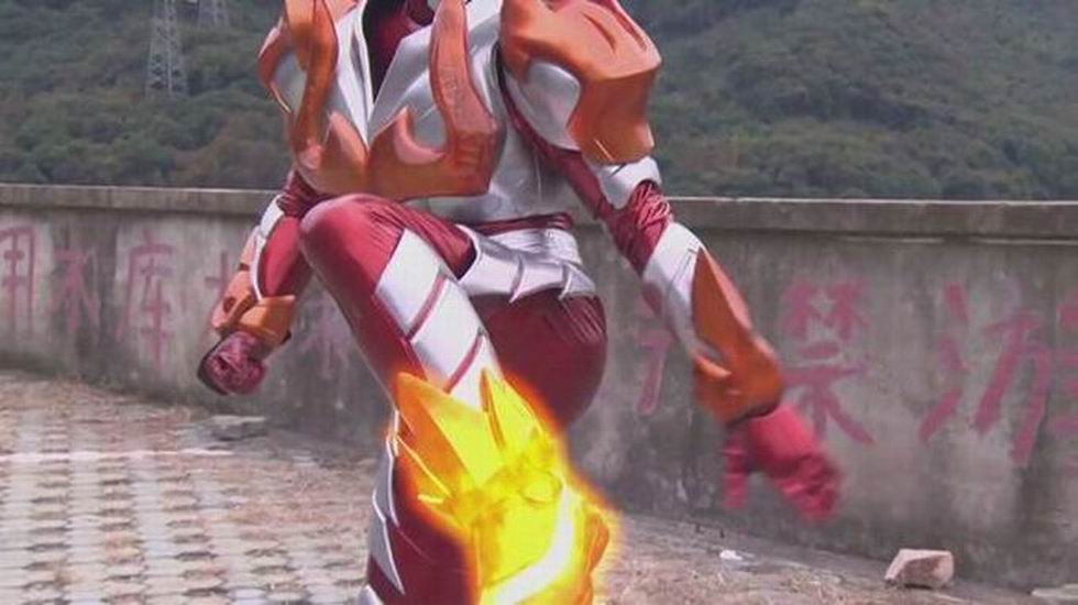  p>猛焰踢,国产特摄剧《 a target="_blank" href="/item/铠甲勇士