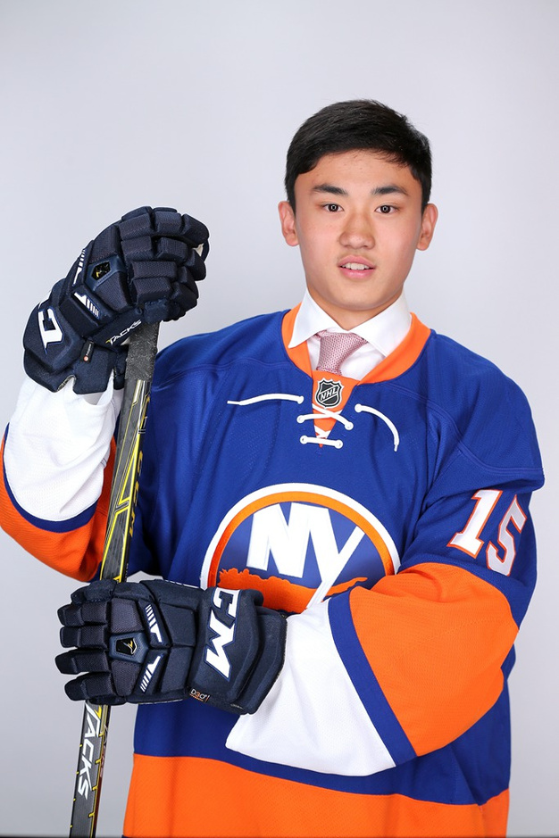 data-id="gnbsy1hmkv">宋安东,1997年1月31日出生于北京市,中国冰球