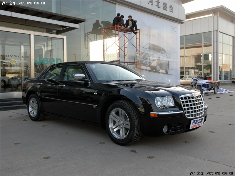  p>进口克莱斯勒300c,秉承"大胆创新 自成潮流"的品牌理念, a target=