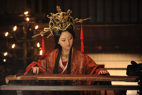  p>《孙子大传》是刘心刚执导,张丰毅,景甜领衔主演的电视剧.