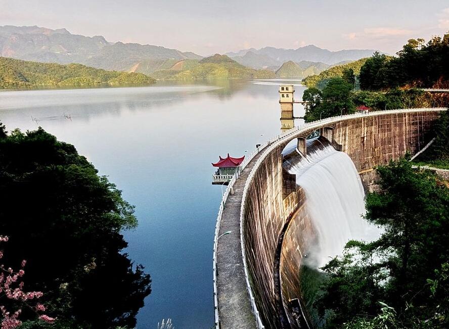永福板峡湖景区