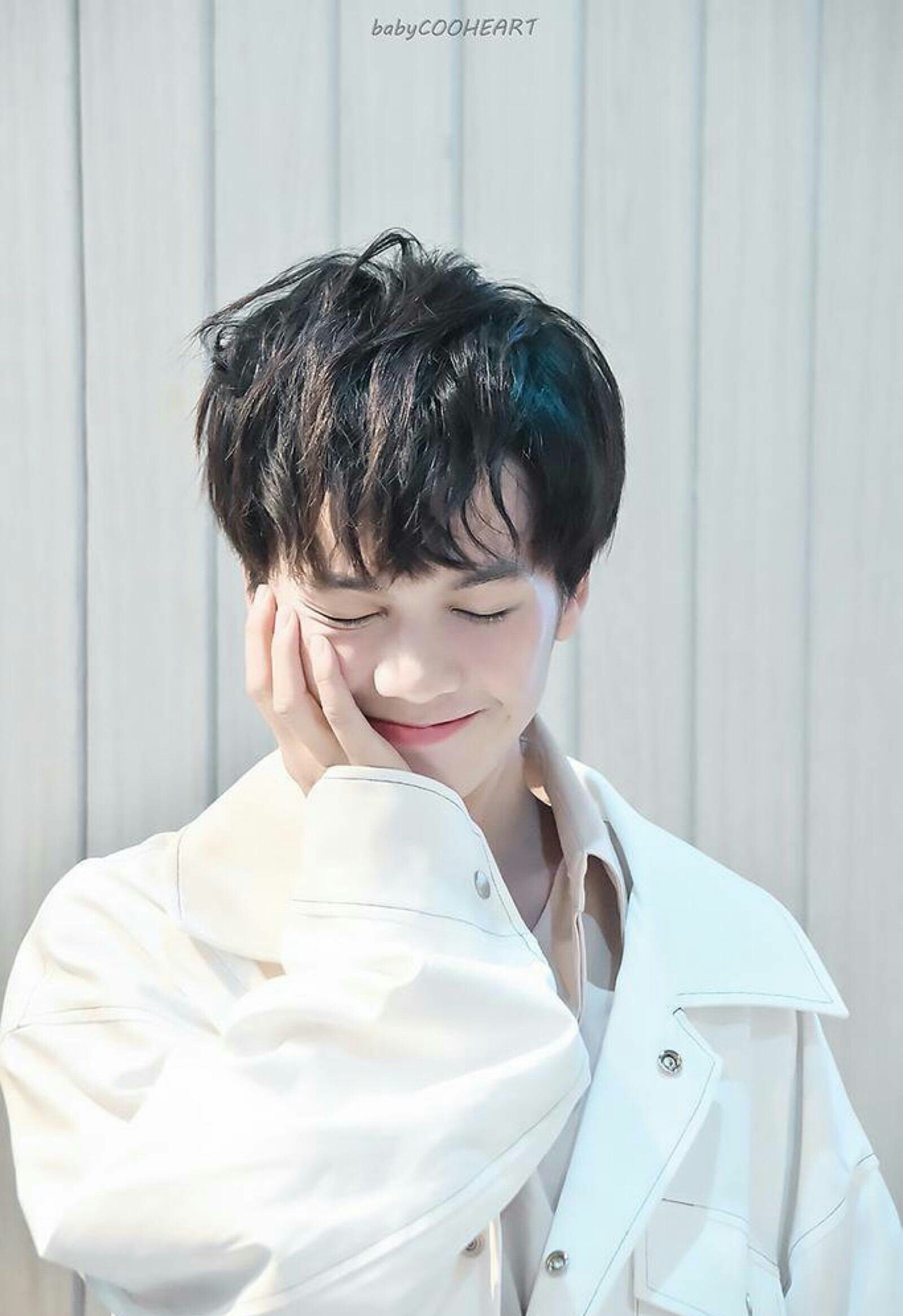  p data-id="gncn26f4o3">南思睿(earth),1996年11月1日出生,泰国男