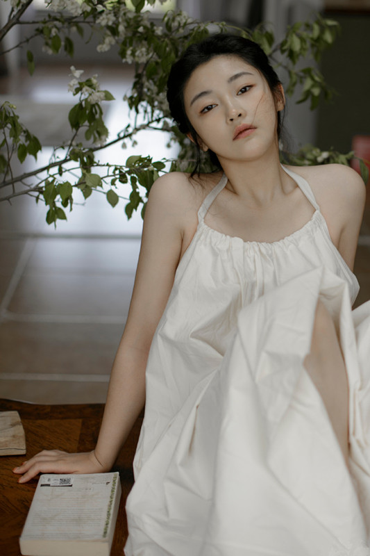 姜嫄,1995年1月22日出生于北京市,毕业于中央戏剧学院,中国内地女演员