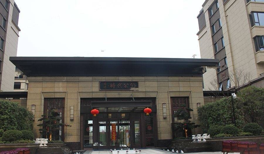  p>高速时代公馆位于合肥市滨湖新区烟墩,由 a target="_blank" href=