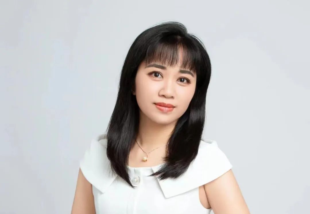 李雪静