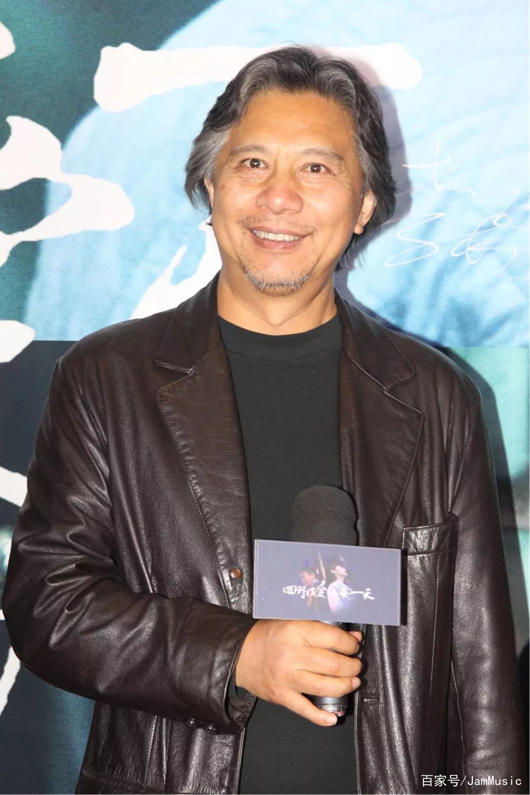 赔钱拍片、实名怼流量，这位硬骨头导演你知道吗_百科TA说