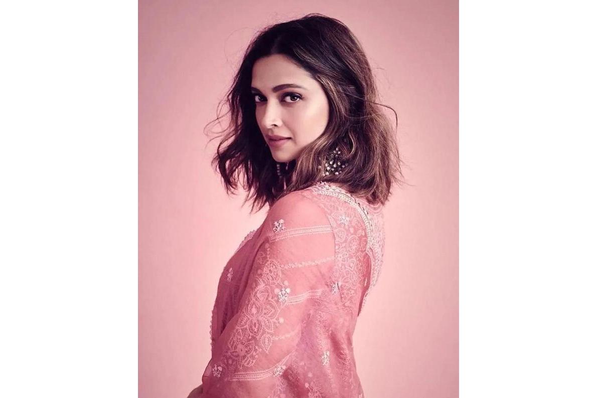  p>迪皮卡·帕度柯妮 i>(deepika padukone) /i>,1986年1月5日出生于