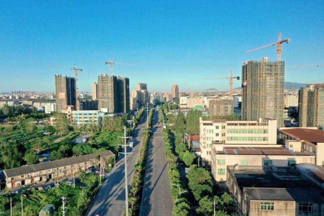  p>宜山镇,隶属于浙江省温州市苍南县,地处苍南县东部,东,东南,南与 a