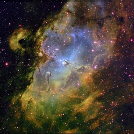 创生之柱（位于距地球约6500光年的鹰状星云内）_百度百科