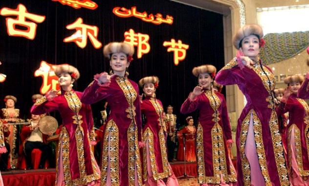  p>古尔邦节是伊斯兰教主要节日之一,亦称宰牲节.