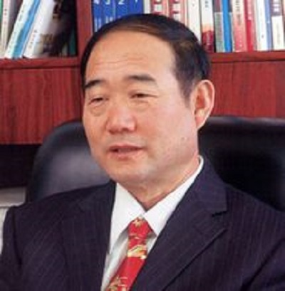  p data-id="gnb2g1x7pl">王安民,男,大学学历,成绩优异的高级工程师.