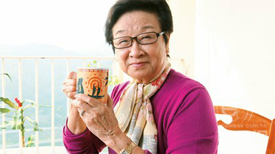  p>方任利莎,人称方太,香港电视烹饪节目主持人.籍贯江苏宜兴.