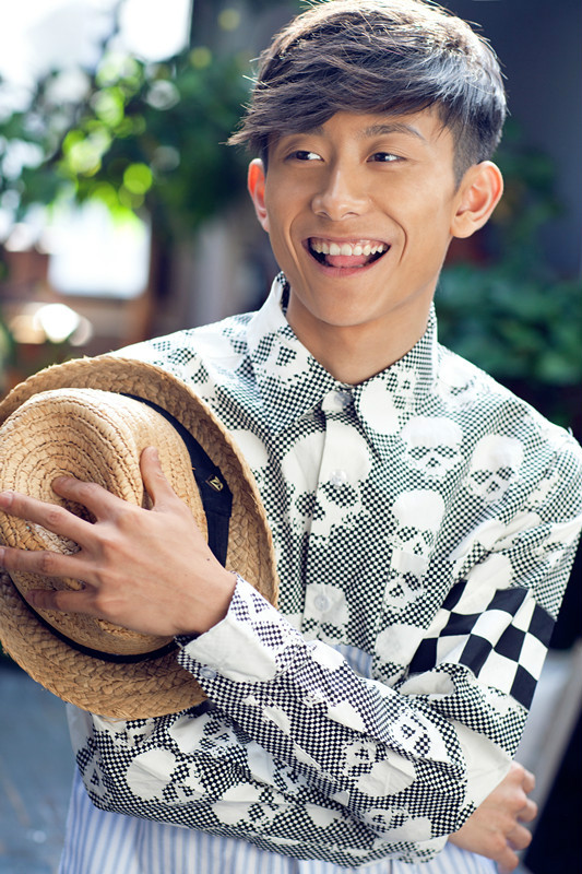  p>张一山,1992年5月5日出生于北京市西城区,毕业于 a target="_blank