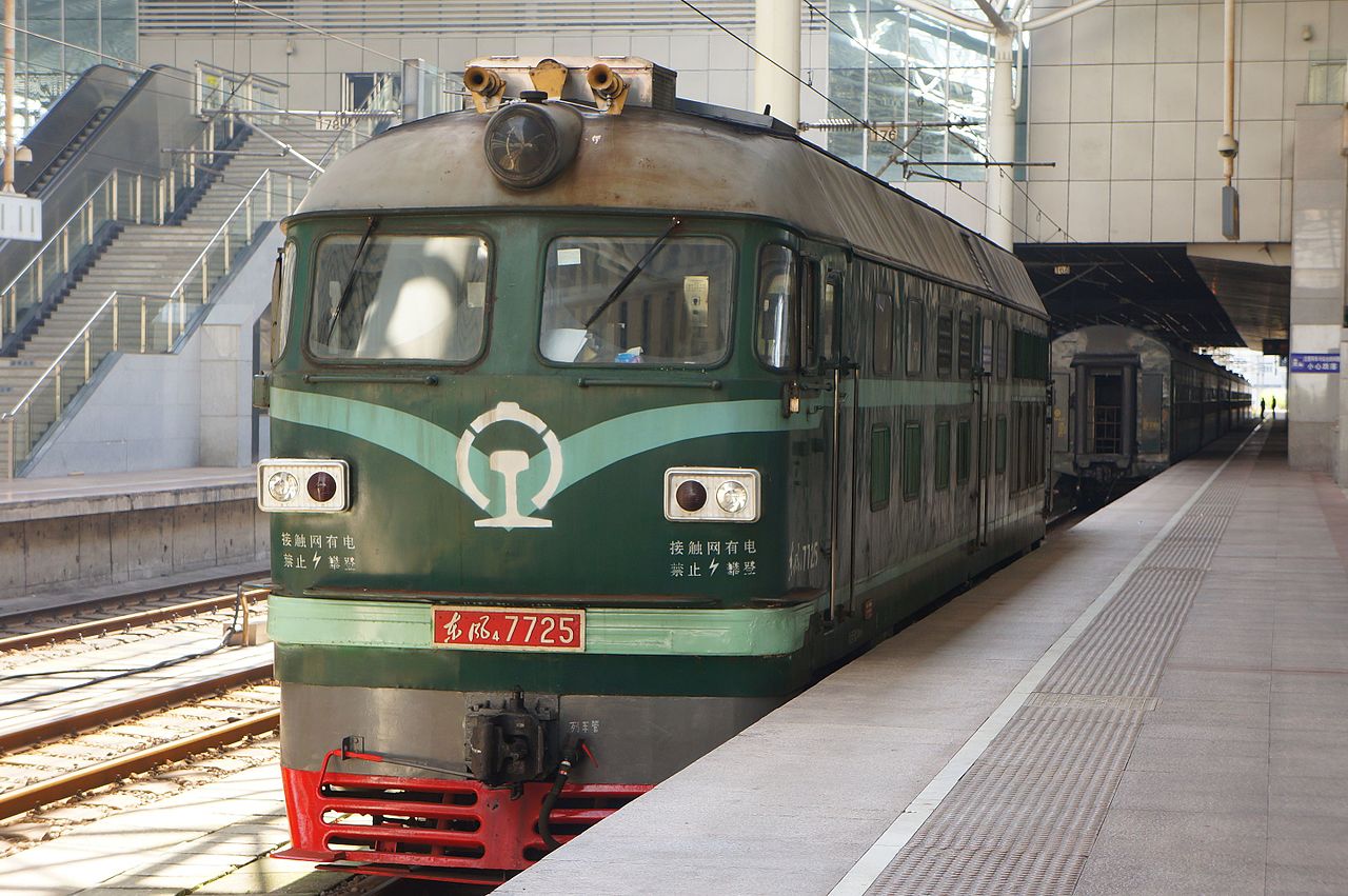 东风4e型内燃机车