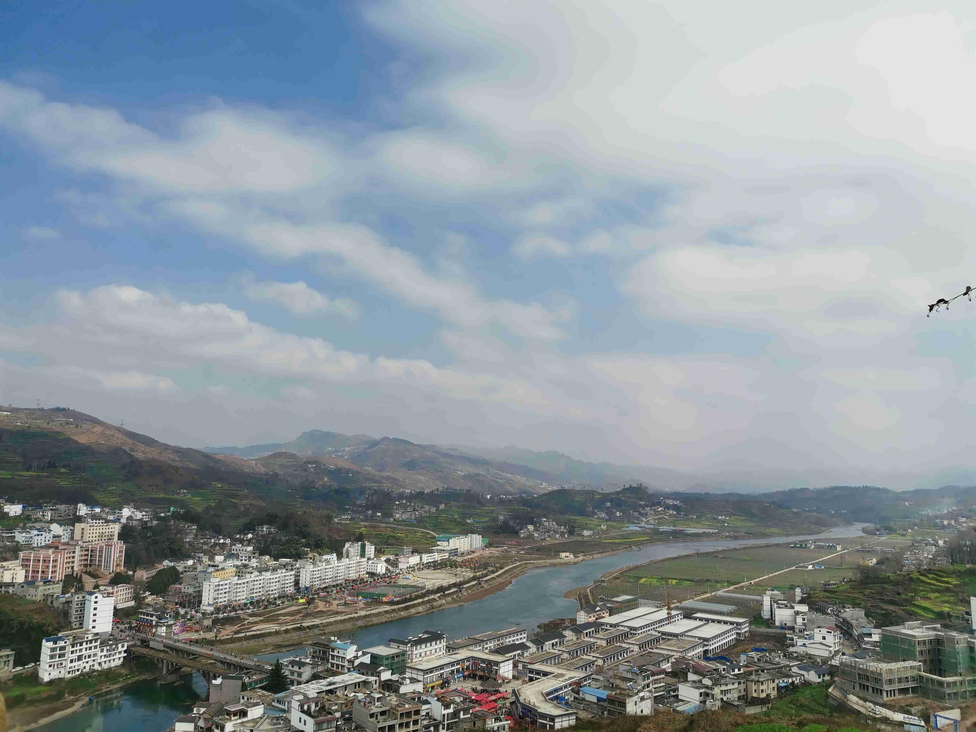  p>龙河镇属 a target="_blank" href="/item/贵州省/20475641" data