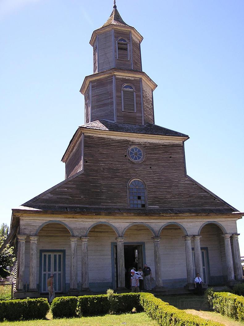 data-lemmaid="1513872">拉丁美洲 /a>独特的木结构宗教建筑中的典范