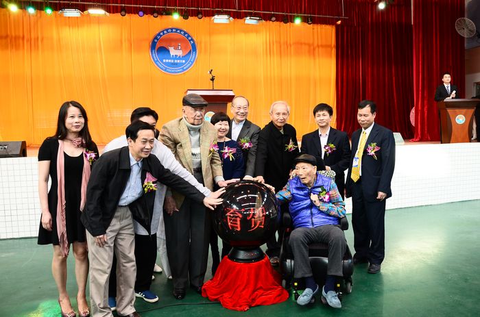  p data-id="gnb6sshmj1">李伯荣(1933年—2016年3月26日),祖籍台山市