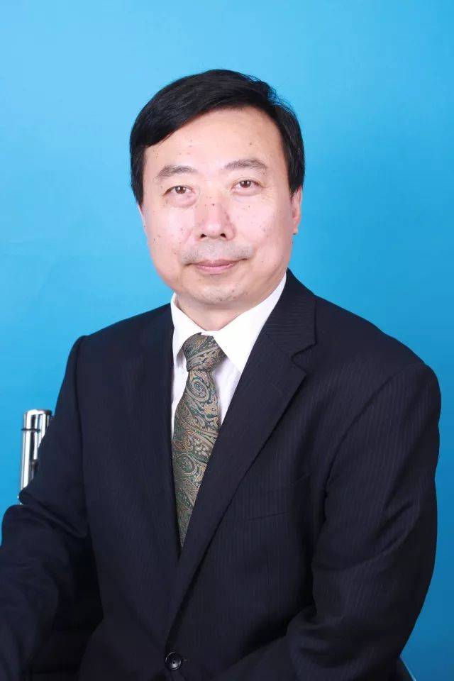 赵平