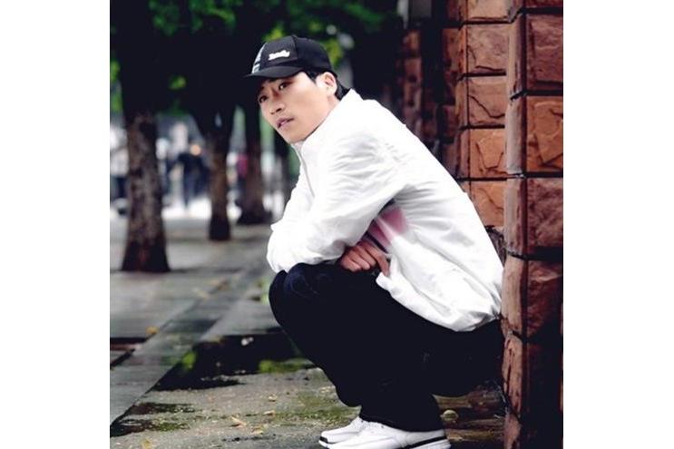  p>《长相忆》是中国内地歌手李风持主唱的歌曲,歌曲中涵盖了戏曲加