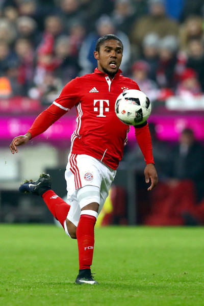  p>道格拉斯·科斯塔(douglas costa),1990年9月14日出生于巴西萨普卡