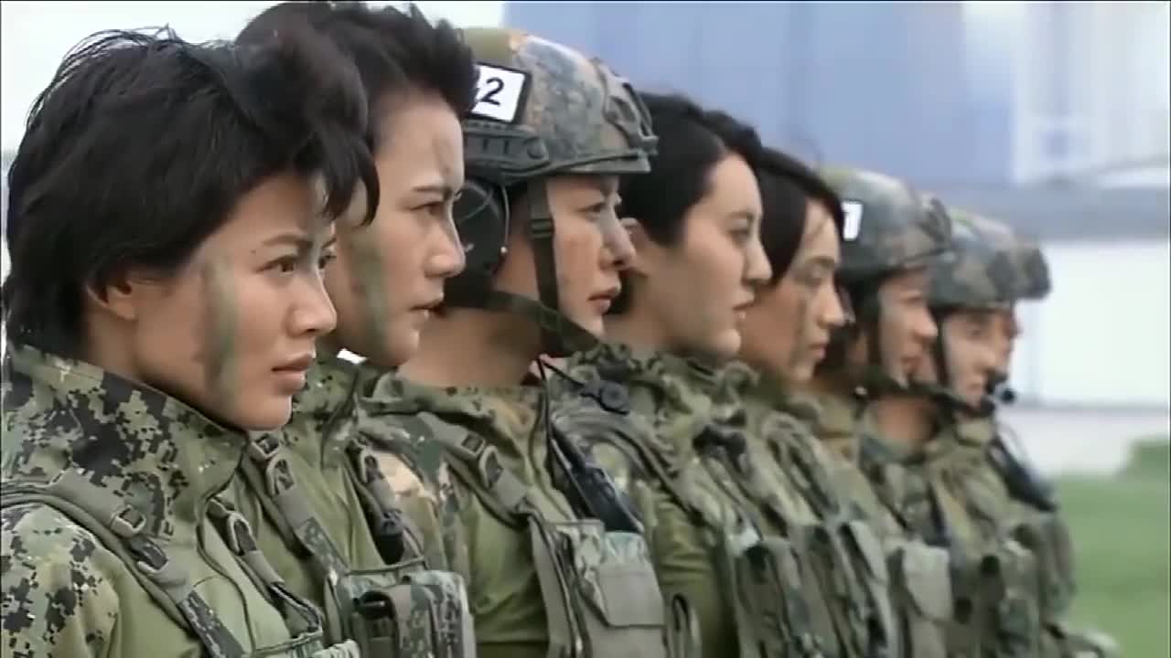 火凤凰女子特战队