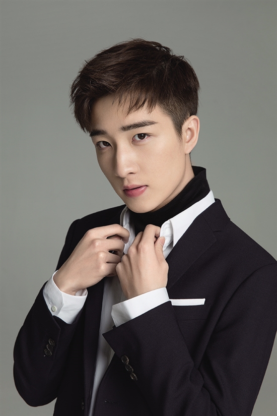  p data-id="2ecryk2vgzm">闪蓝桥,1995年出生于 a target="_blank"