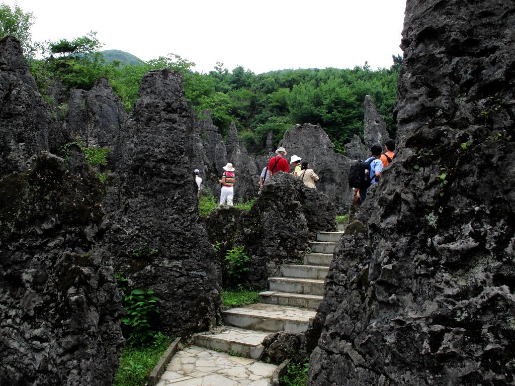 简称大石乡,隶属贵州省贵阳市 a target="_blank" href="/item/修文县