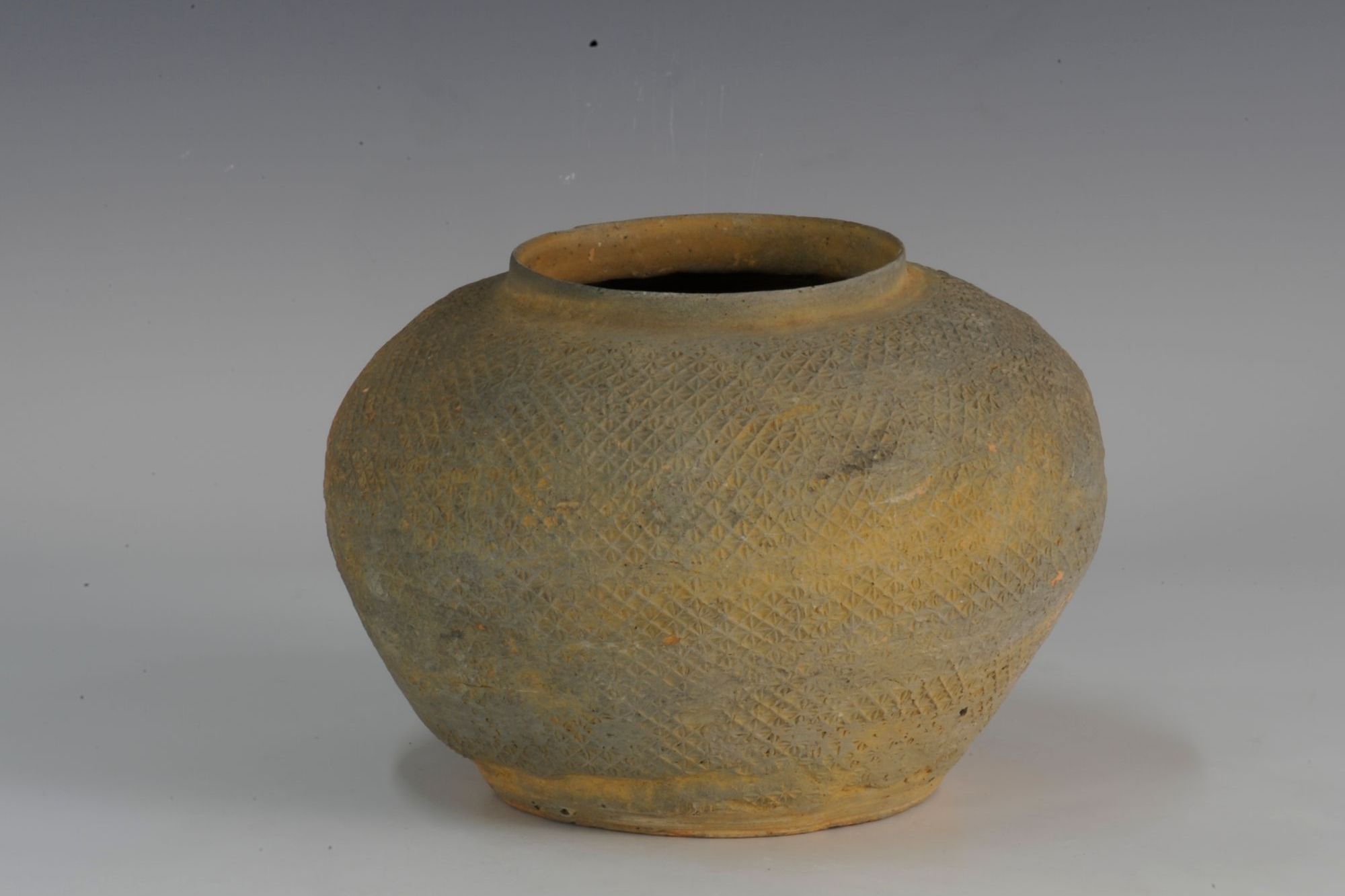 战国米字纹硬陶罐