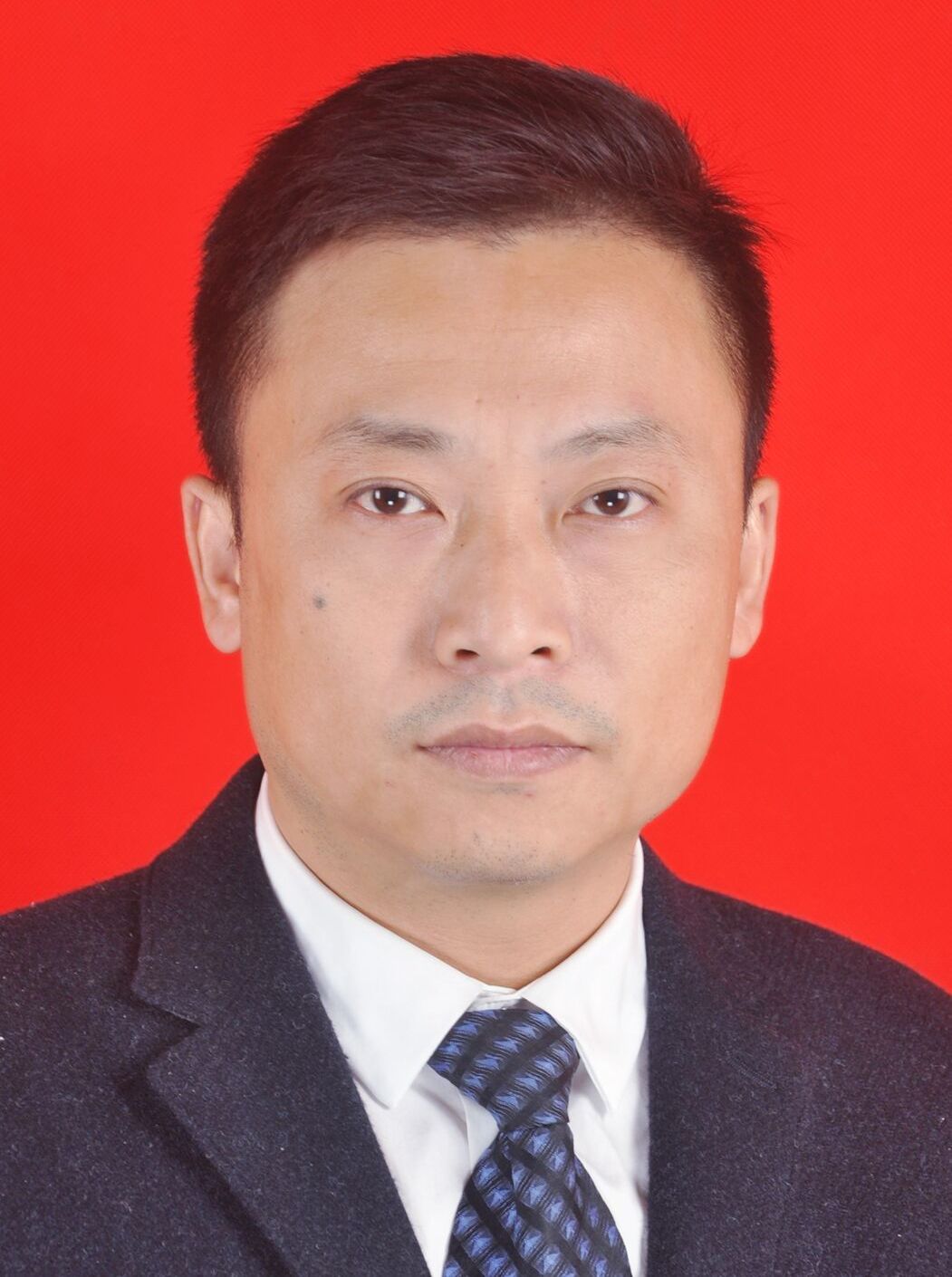 ctrid="skazymmjzaql">张冬,现任四川省成都市崇州市 /span> span