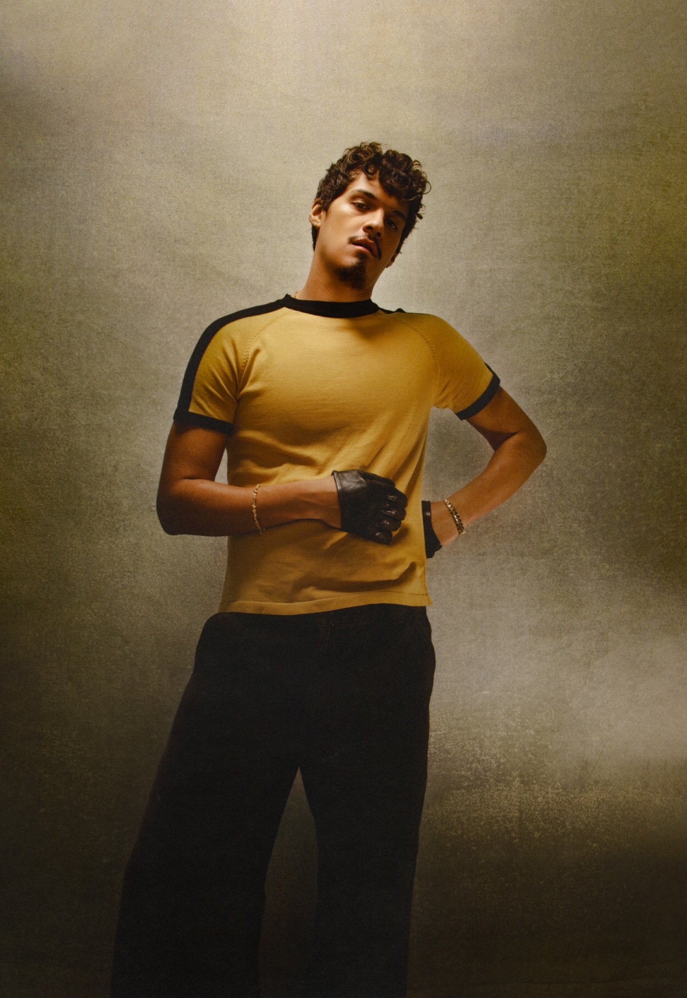 奥马尔·阿波罗