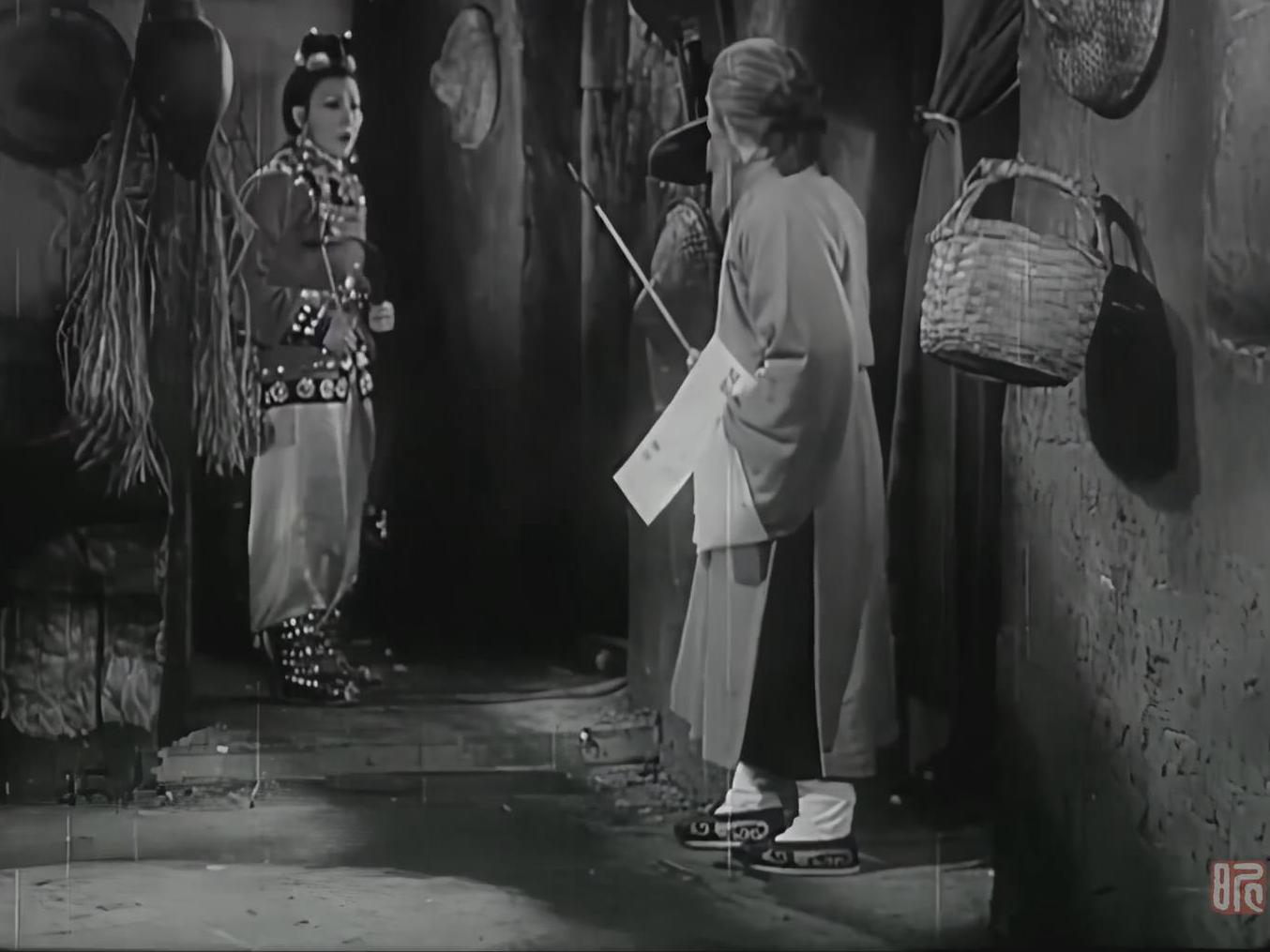 《木兰从军》是美商中国联合影业公司华成制片厂摄制的古装剧情电影