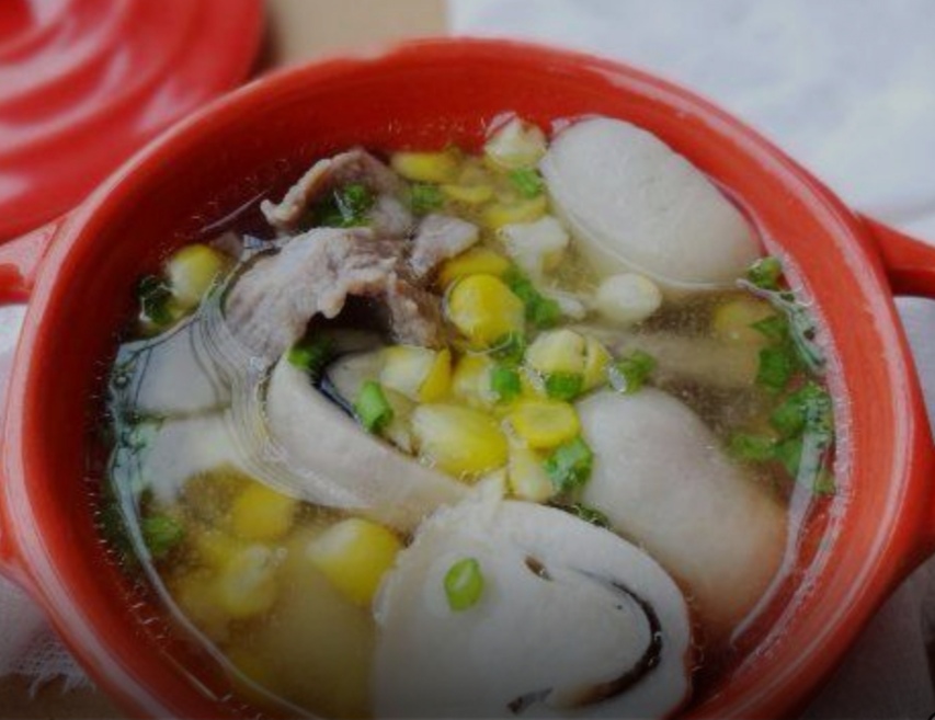  p>中文名:草菇肉片汤 /p> p>材料:草菇,瘦肉 ,生姜,清水 /p>