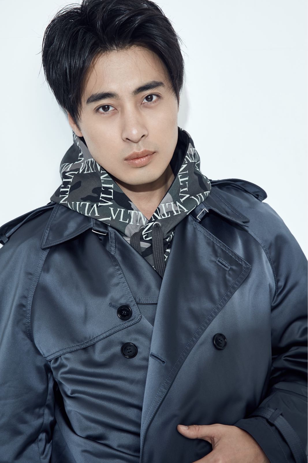 p>张钧涵,1984年8月15日出生于辽宁省鞍山市,中国内地男演员,毕业于 