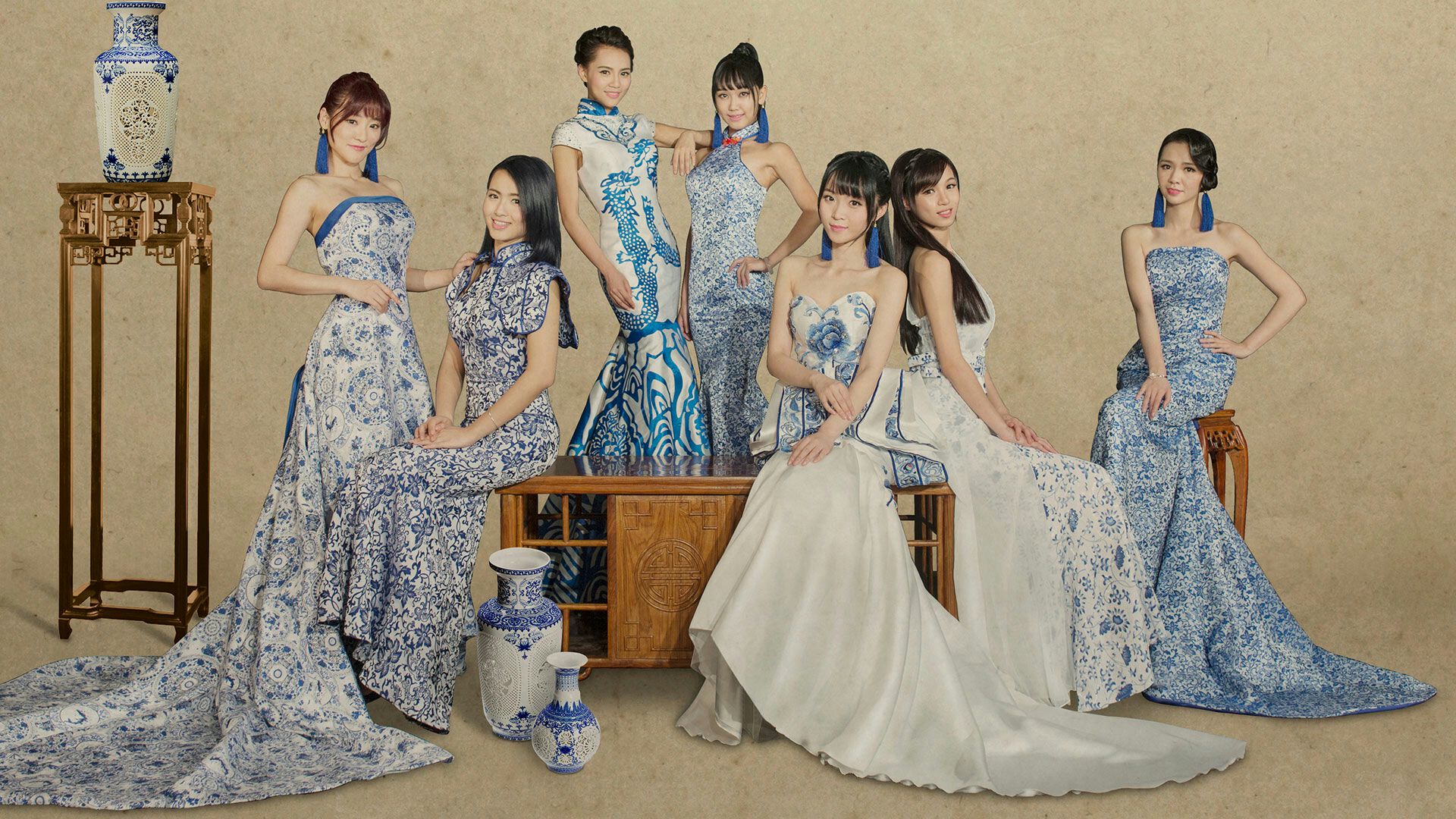 《七朵组合三周年合辑》中的一首 /p> p>七朵组合是黑钻文化与华音
